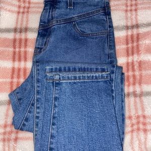 Mom jeans (Fashion nova)